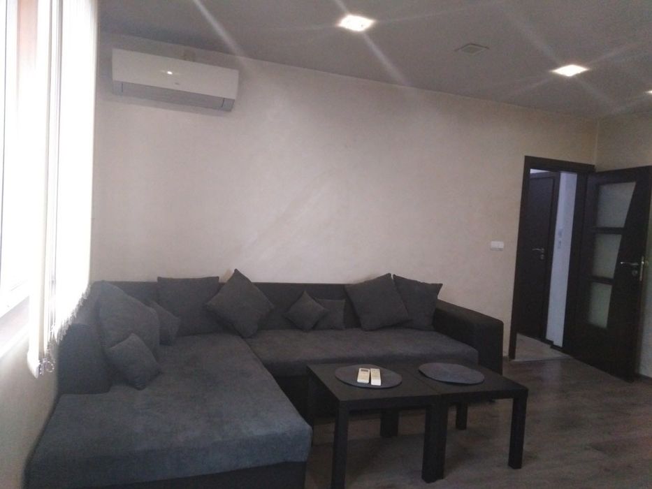 Продава се Двустаен апартамент в София, Люлин 7 - 69 кв.м за 2464 €/кв.м - Снимка #2