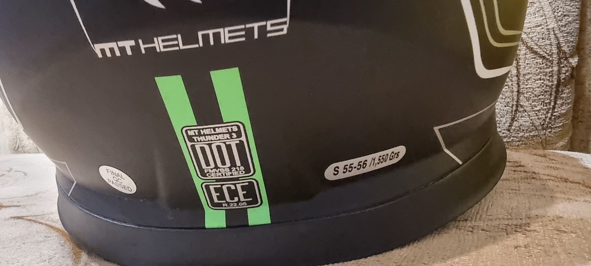 Мото каска MT Helmets size s