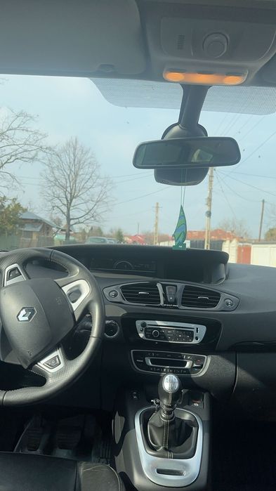 Renault Scenic 2012