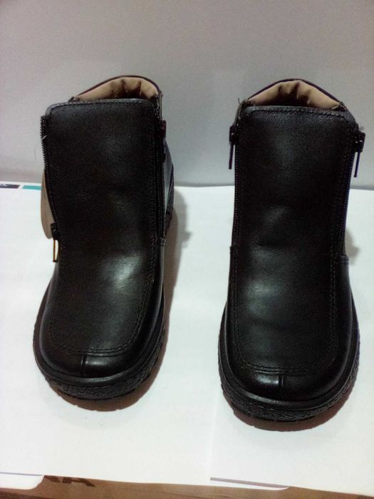 Шити и лепени кожени зимни обувки