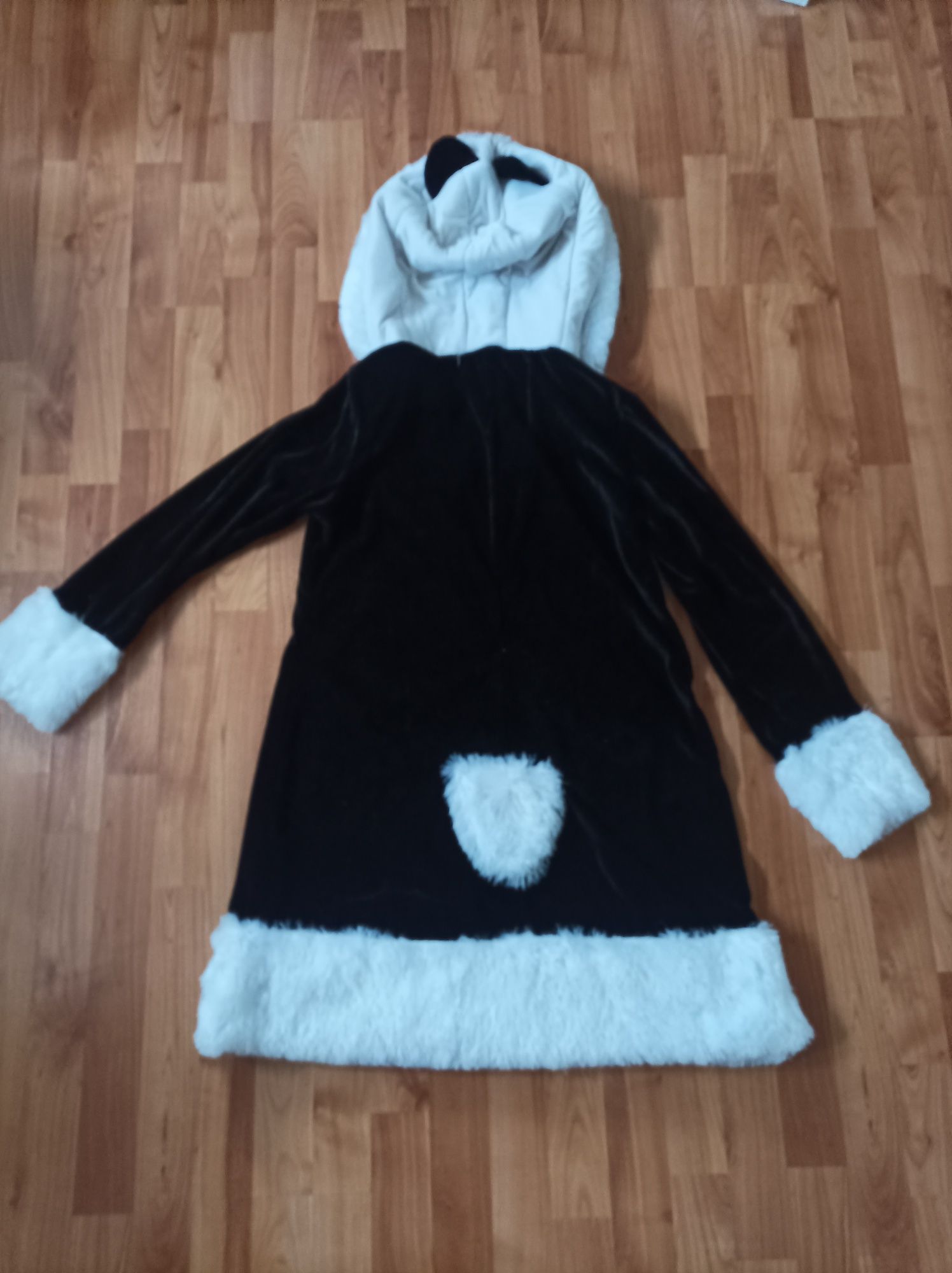 Costum panda femei