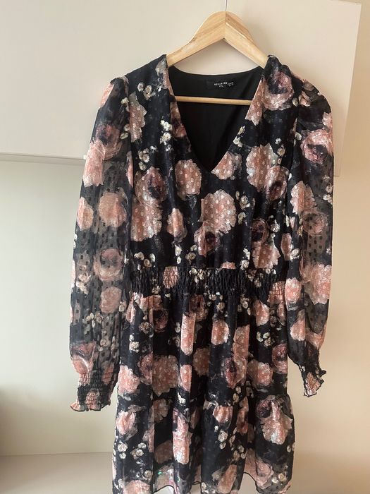 Рокля Reserved, размер 38, не е носена.