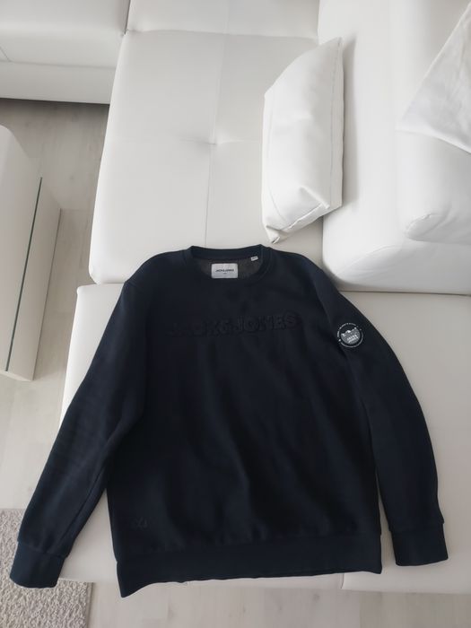 Vând bluza bărbătească, Jack&Jones un  produs de calitate,Mar.L.