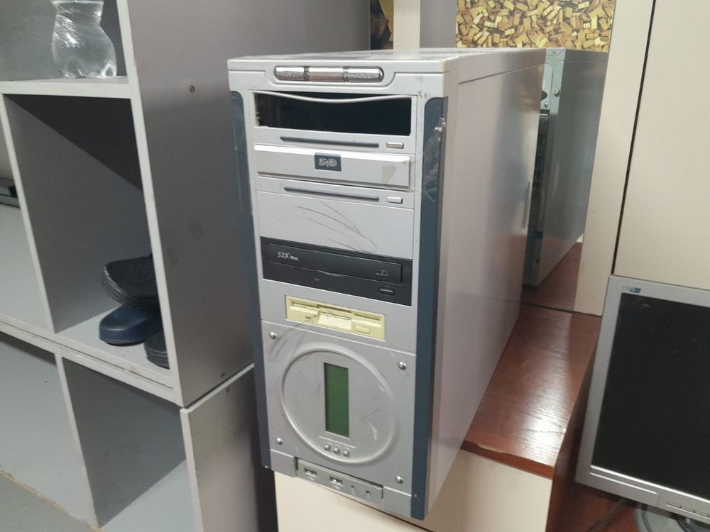 Продам компьютер 10000