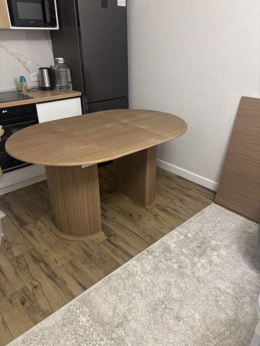 Продам стол  раздвижной