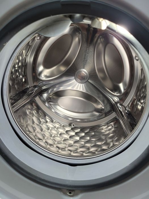 Vând mașină de spălat Miele