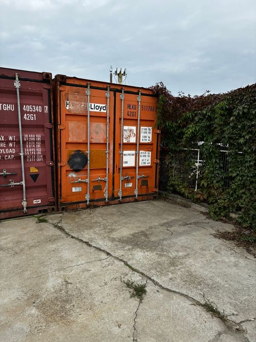 Container maritim transformat in statie de vulcanizare