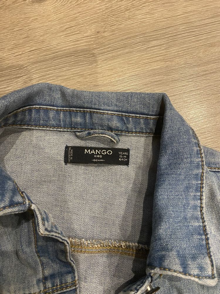 Geaca denim Mango