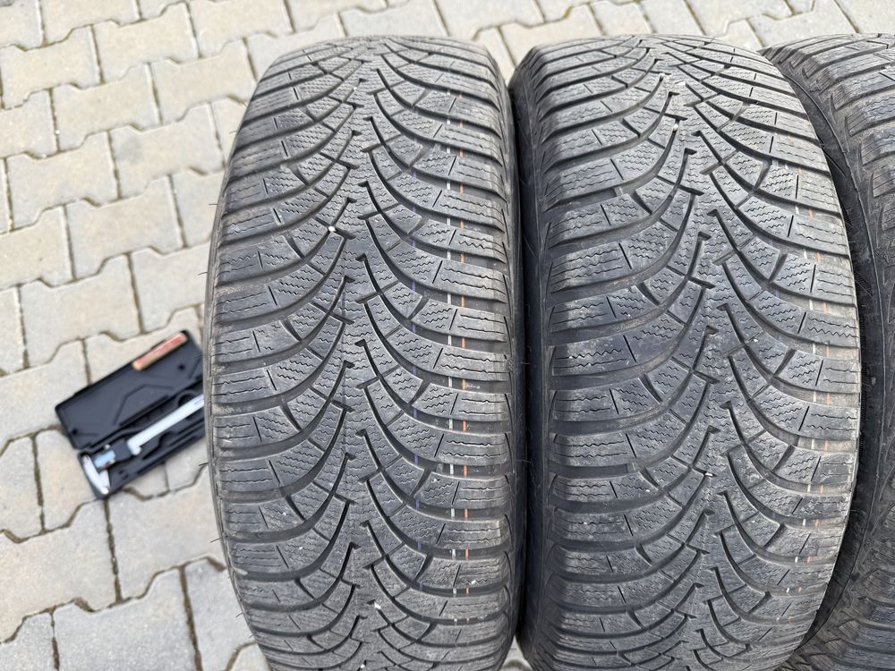 4бр. Зимни Гуми 205/55R/16 -GOOD YEAR- DOT:3816- 5,2мм. + 4,4мм.