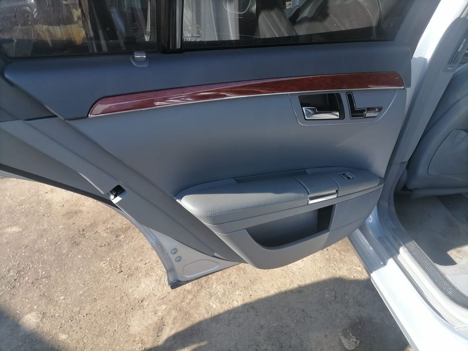 Fete de uși Mercedes w221 impecabile