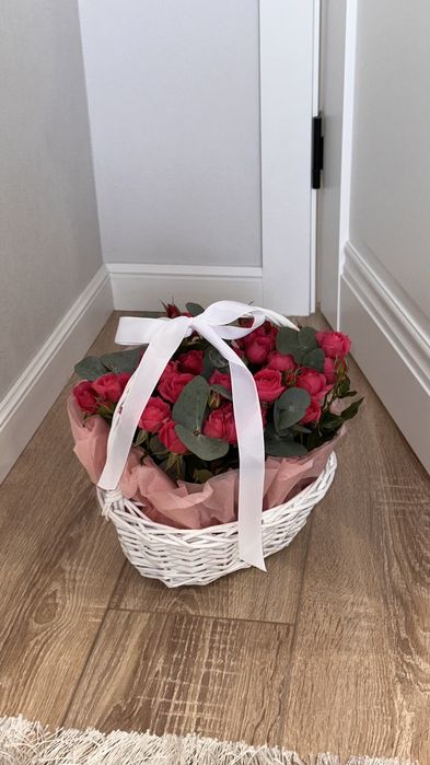 Цветы кустовые розы букет