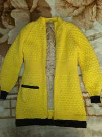 Срочно продам детское вязаное пальто на возврат 8-10 лет