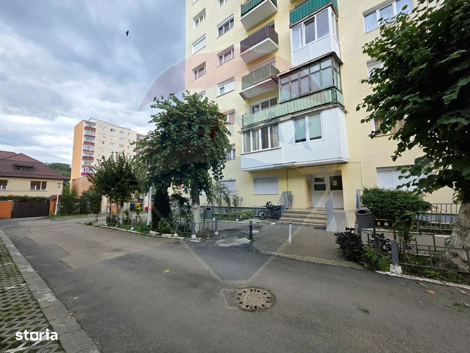 Apartament 3 camere cartier Dupa Zid- Medias