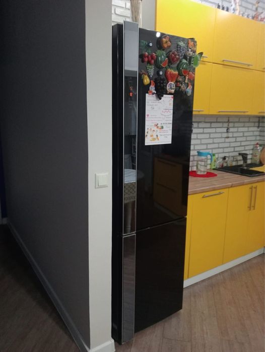 Продам холодильник