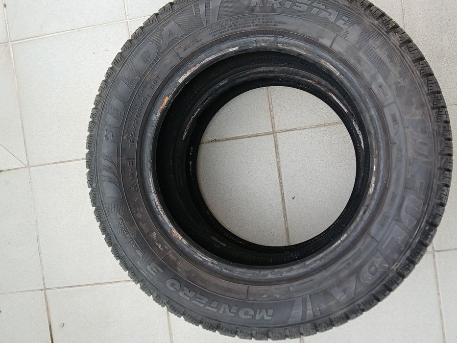 Продавам 2 броя зимни гуми FULDA  KRISTAL 185/65/14