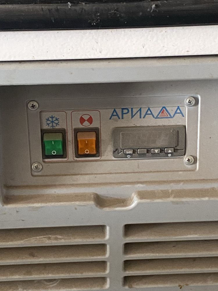 Холодильный шкаф б/у Ариада R1400 МС