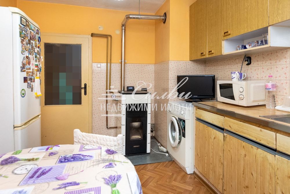 Продава се Тристаен апартамент в Шумен, Тракия - 91 кв.м за 1205 €/кв.м - Снимка #5