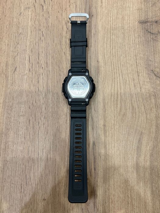 Casio Pro Trek PRT - B70