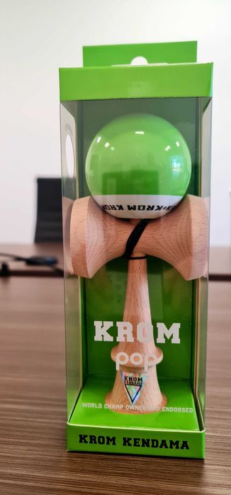 Kendama Krom Pop verde