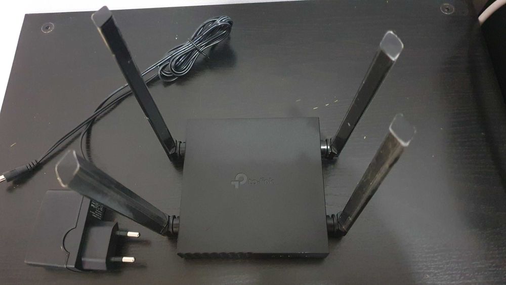 Рутер TP-Link Archer C54 AC1200 - като нов