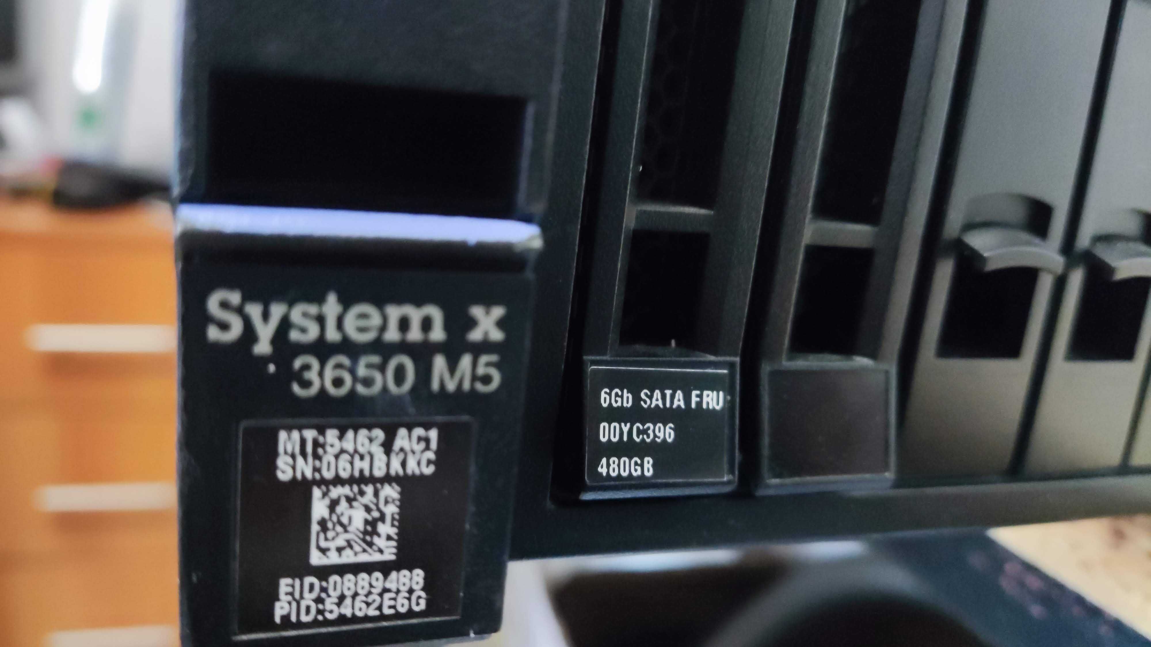 Server Lenovo System x3650 M5