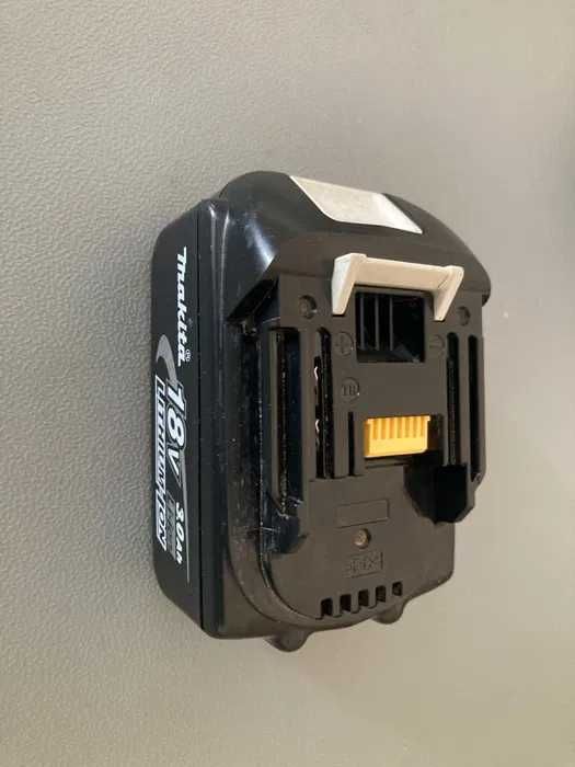 Vand si Repar Acumulatori Compatibili Hilti Makita Dewalt Bosch 18v