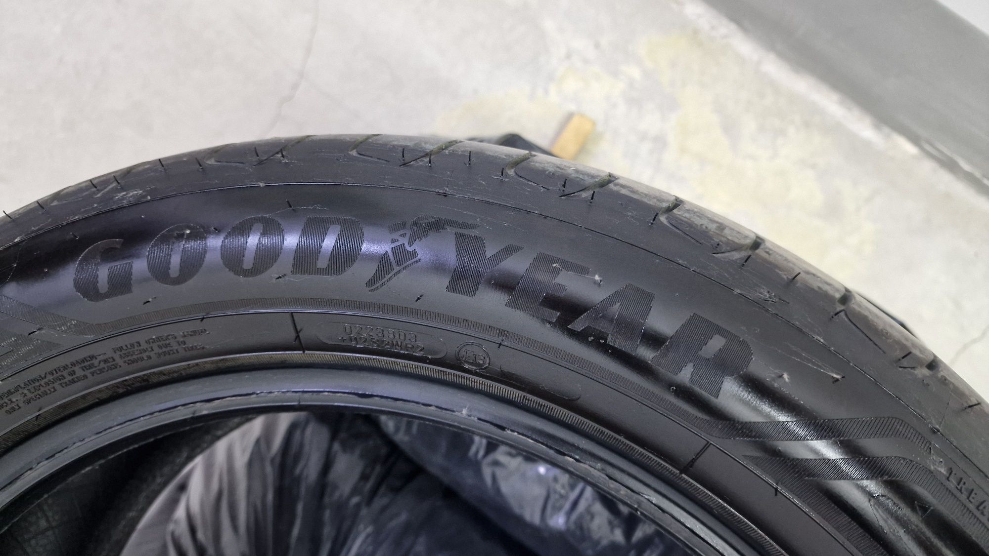 225/55/18 Goodyear EfficientGrip 2 Suv