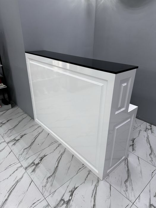 Срочно недорого.Продам ресепшен в хорошем состоянии