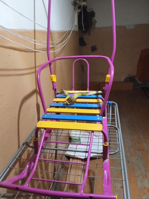 Санки детские  в хорошем состоянии