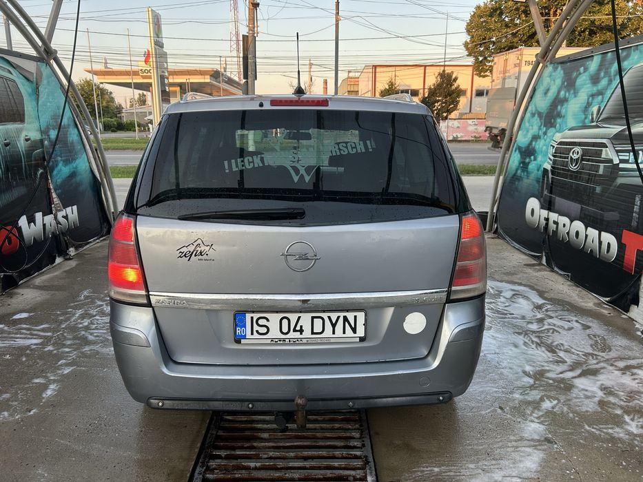 Opel zafira 1.9 cdti