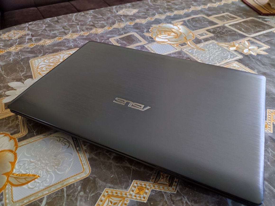 ASUS K55A core i5 В идеальном состоянии!