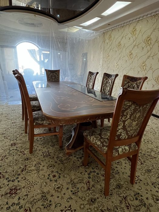 Срочно! Мебель стол и стулья на 12 человек. Stol va stullar 12 kishili