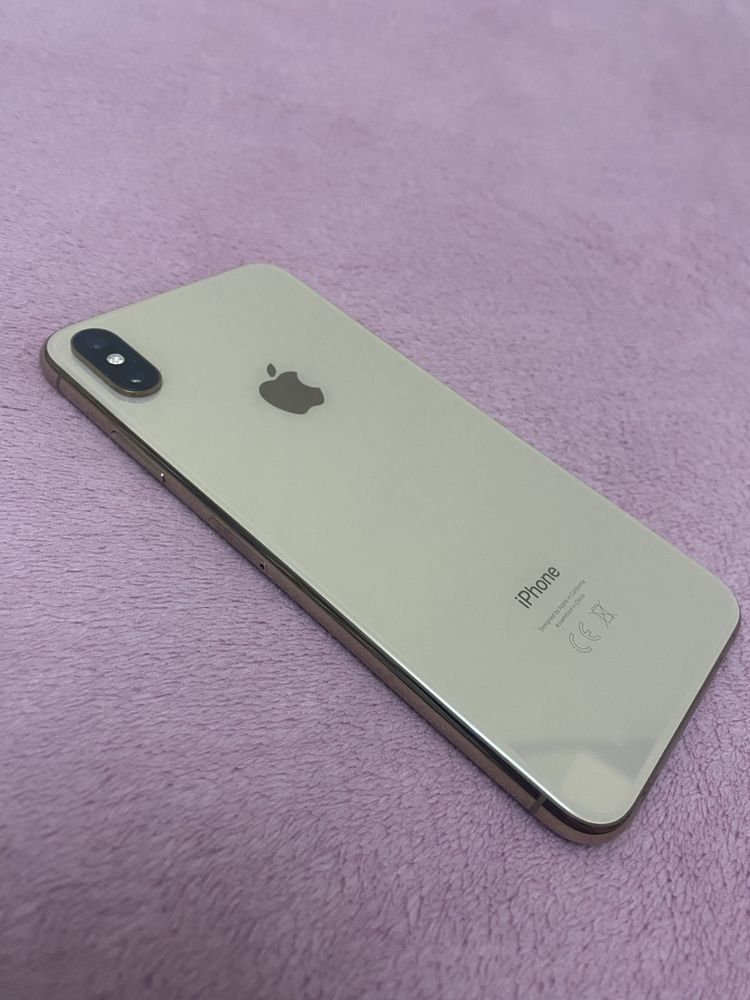 Продам Iphone XS MAX