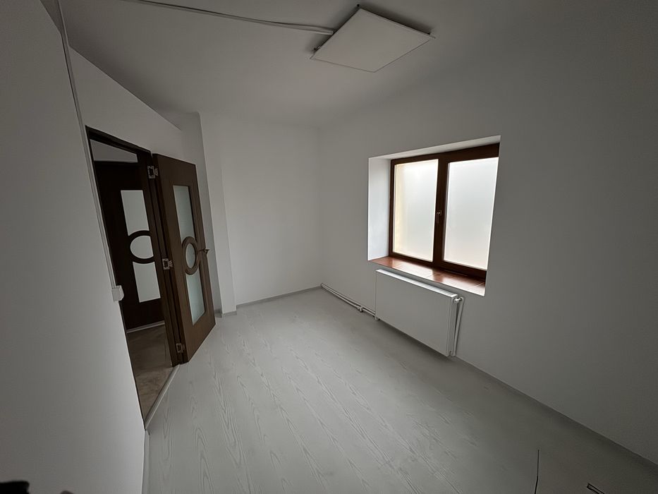 Spațiu comercial de închiriat – 50 m² - Constanța, KM 4-5