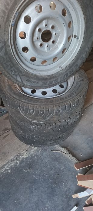 Продам резину зимнюю