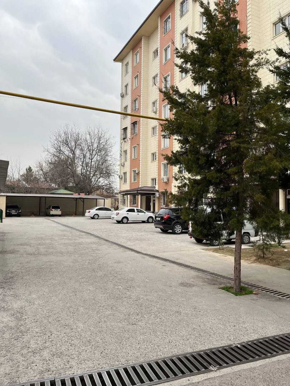 Продаётся квартира в Юнусабадском районе Таштюрьма