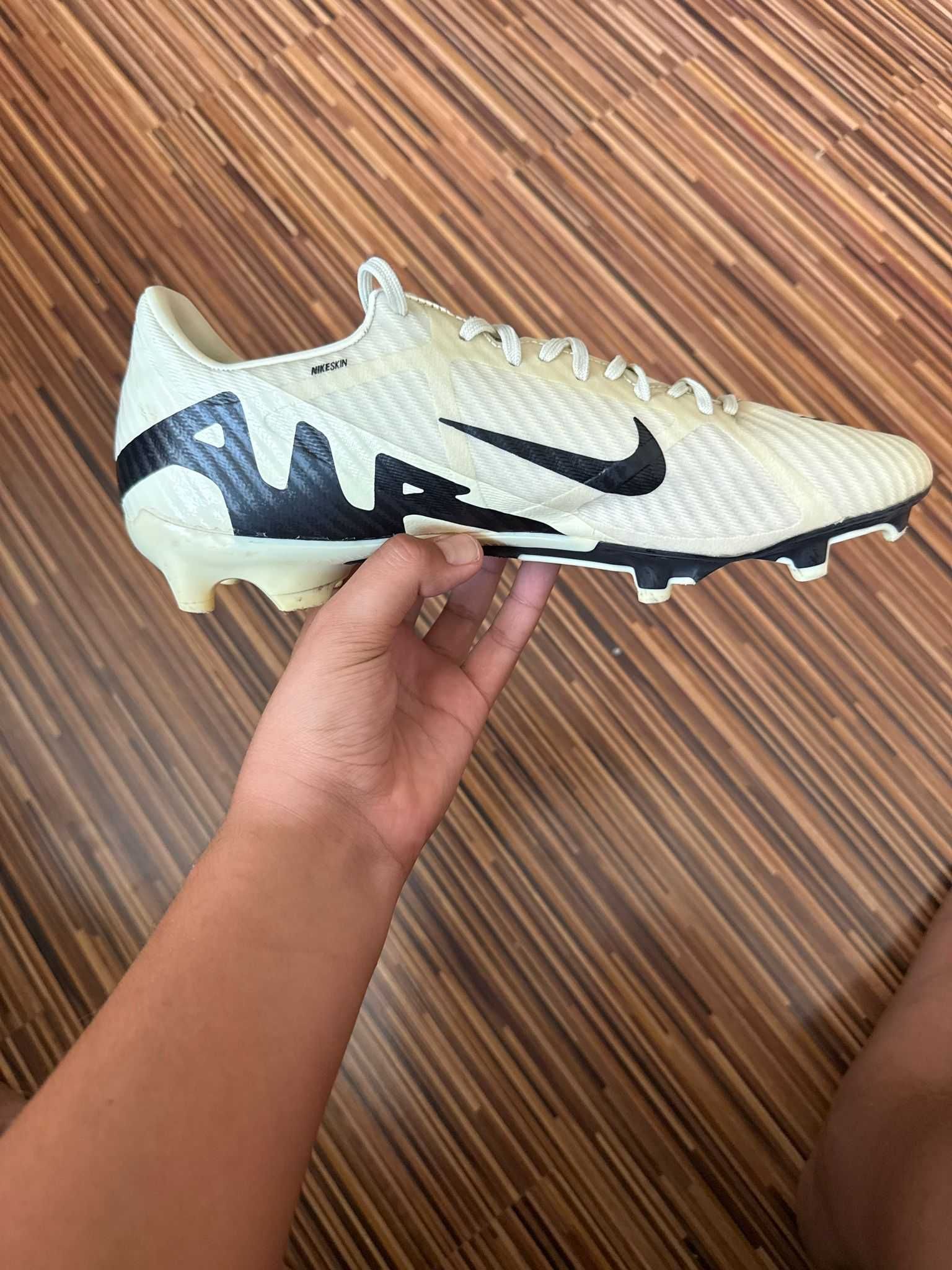 Ghete fotbal Nike