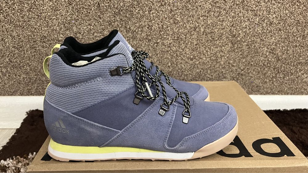 Кроссовка адидас