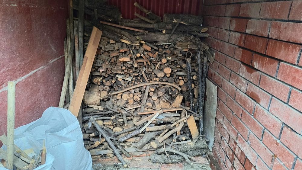 Vând lemn mărunt pentru foc