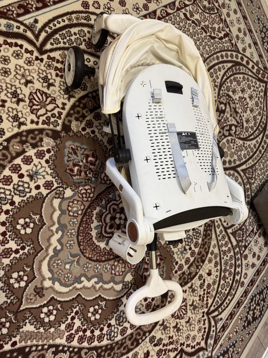 Коляска прогулочная