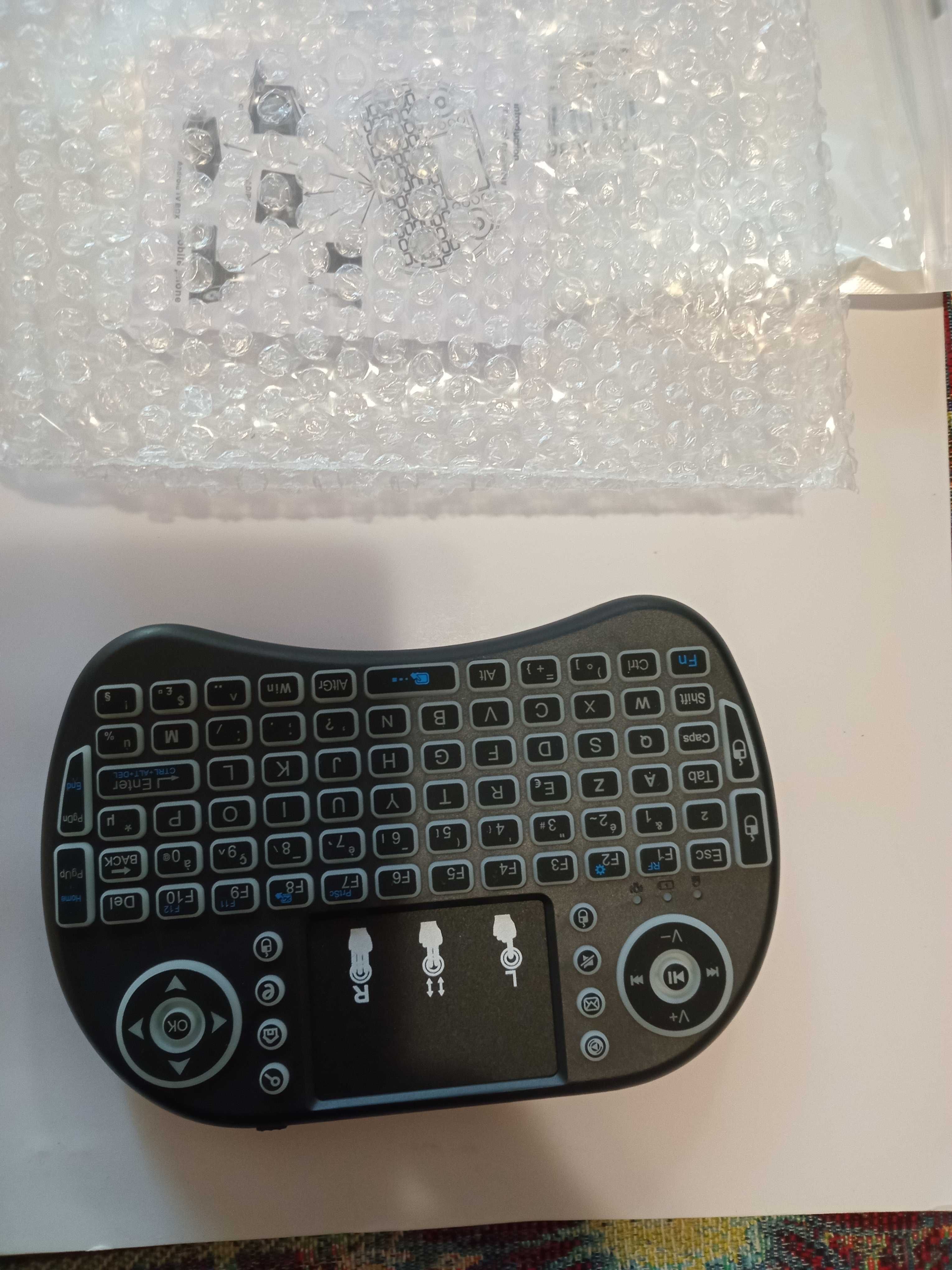 2.4G Air Mouse с тъчпад клавиатура!