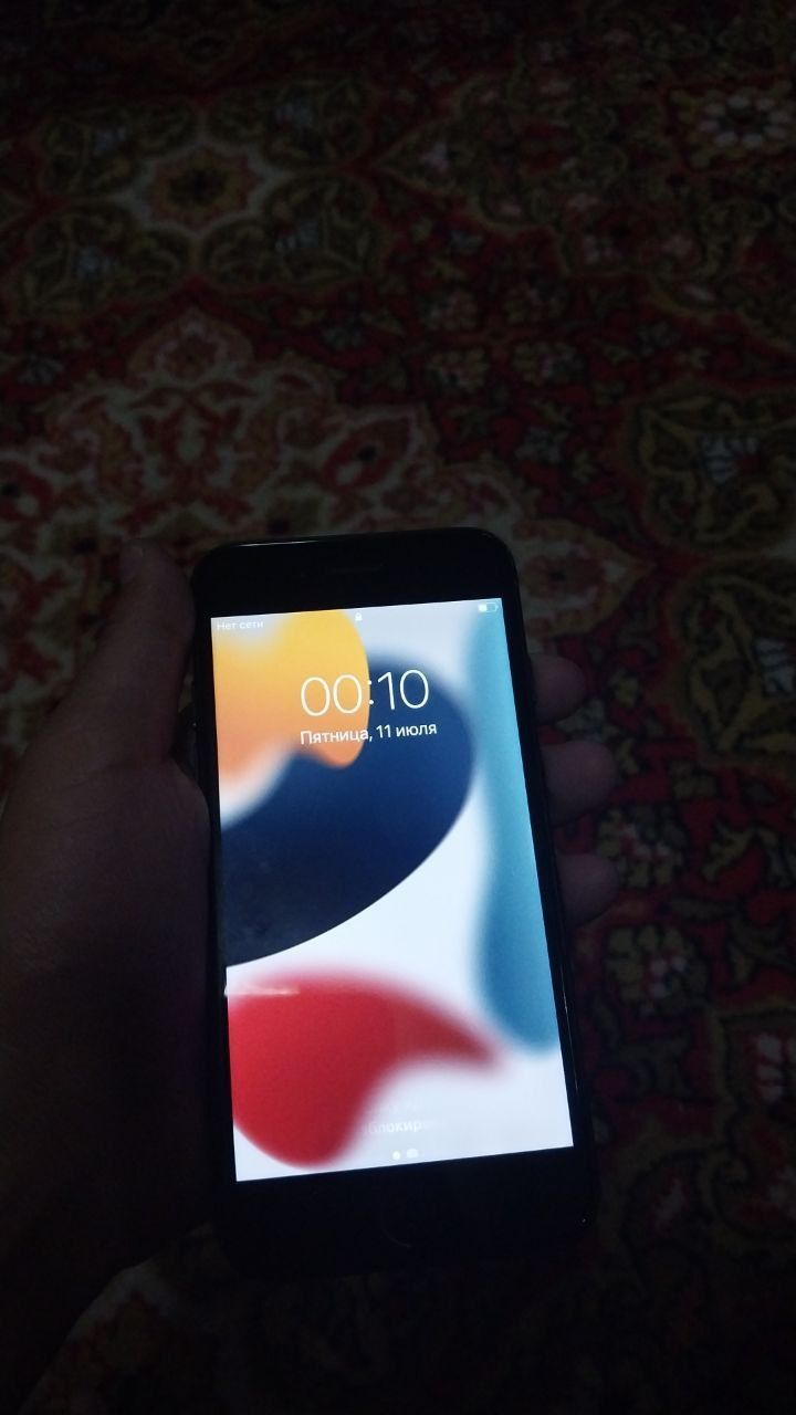 Ayfon 7 32gb sotiladi