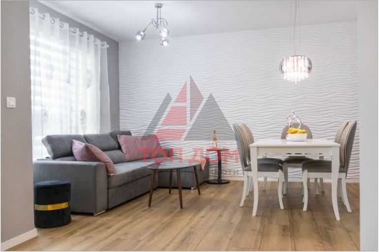 Дава се под наем Двустаен апартамент в Варна, Чайка - 73 кв.м за 800 € - Снимка #1