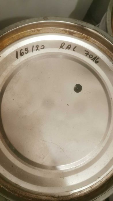 Vopsea epoxi gri ischias