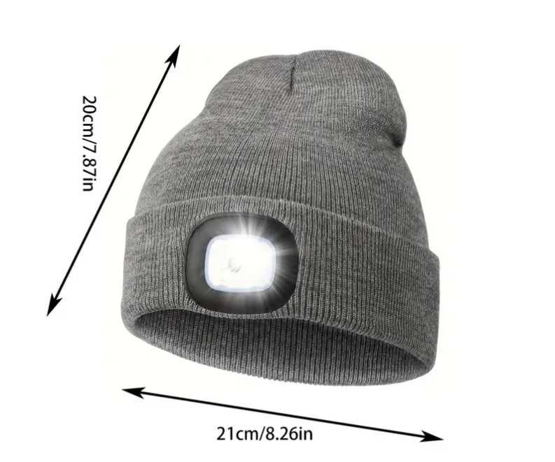 Топла зимна шапка с LED осветление  - топлина и светлина в едно!