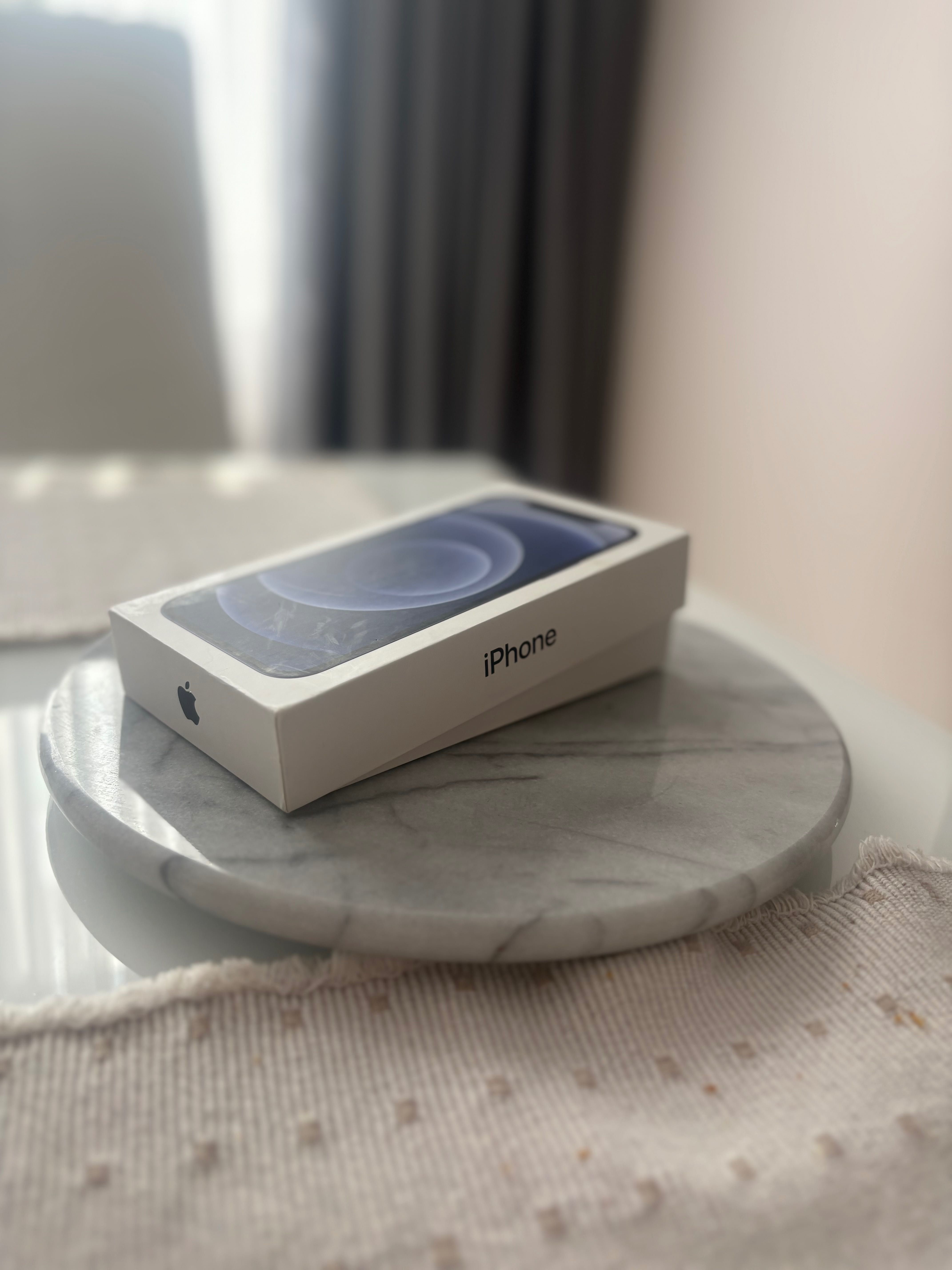 iPhone 12 черен 128 GB