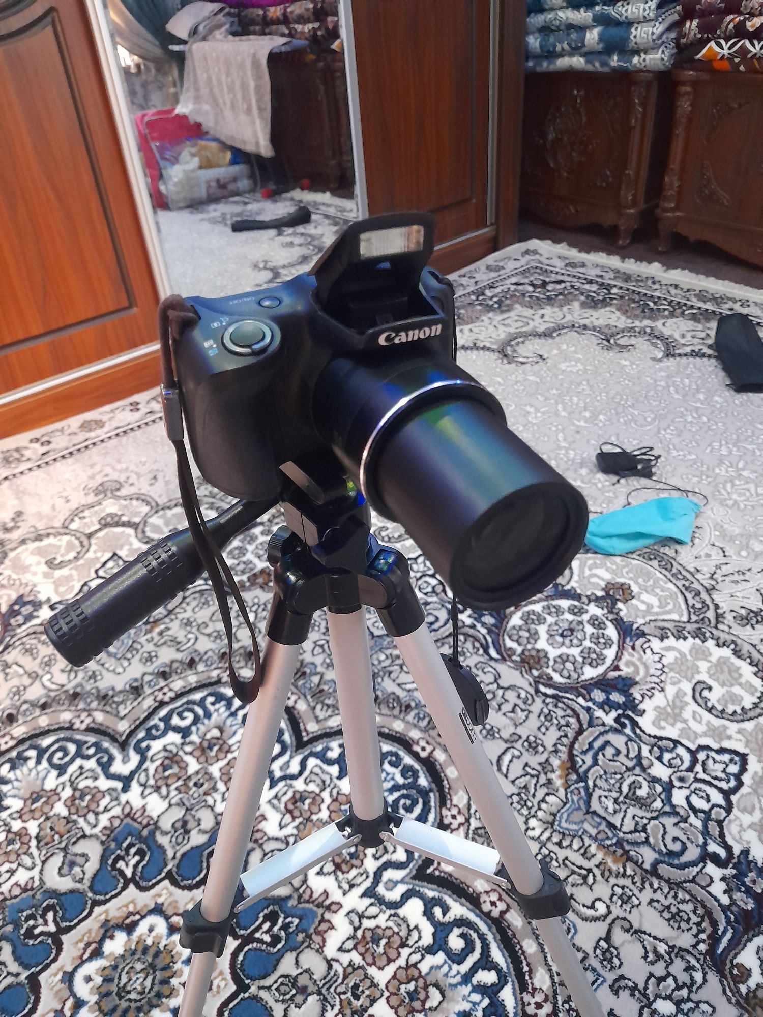 Camera Canon PowerShot SX400 Sotiladi Holati yangi.