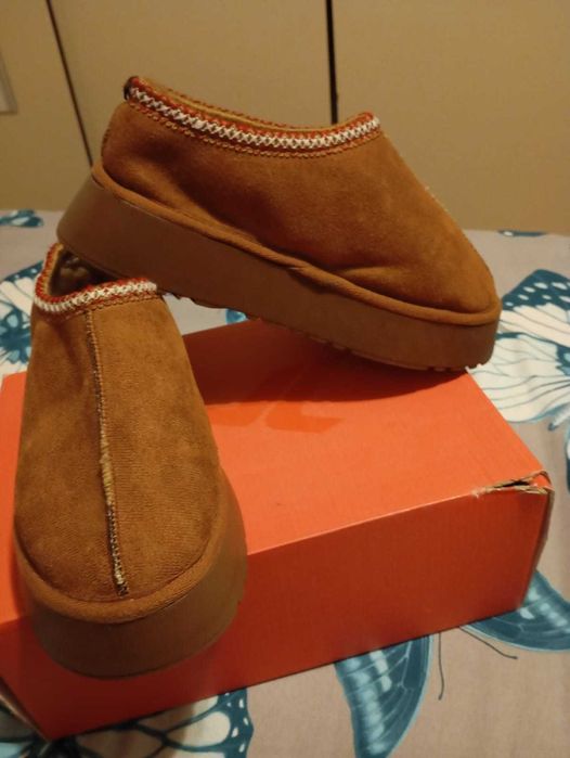 Papuci UGG Maro nr.39