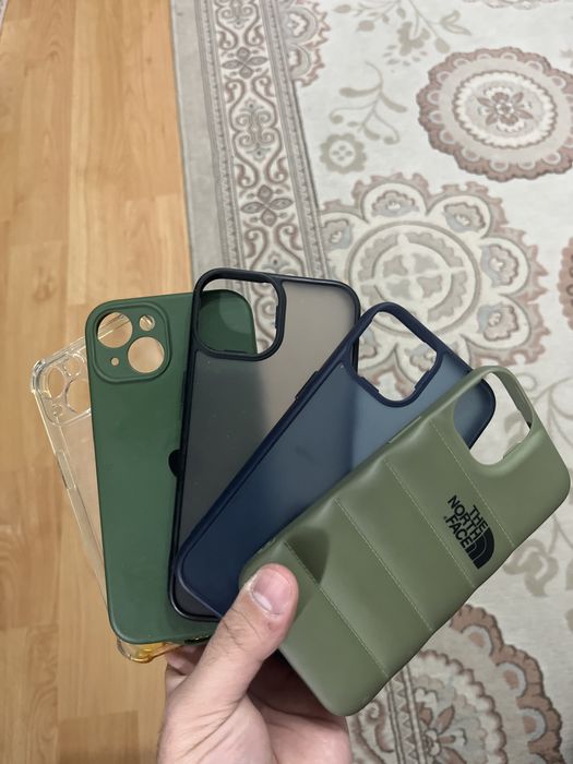 Продам чехлы для айфон 13