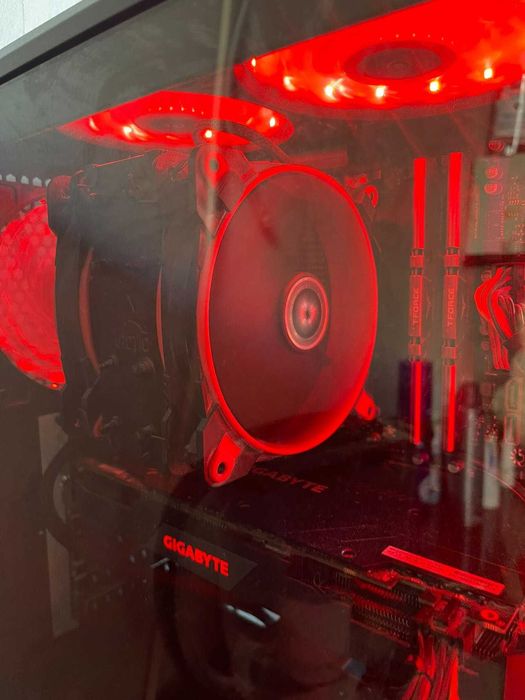 Продавам РАМ Памет TeamGroup T-Force Vulcan Z 2x8GB.